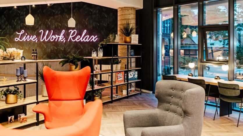 Top 5 Tips for Making the Most of a Fully Furnished Apartment